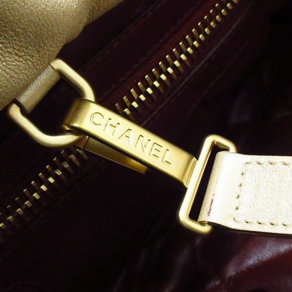 CHANEL Coco Cocoon Tote - Picture 10 of 12